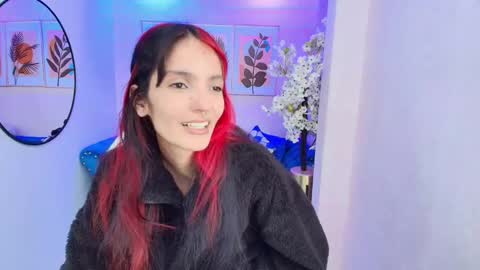 dafne huges online show from October 2025 07:44:02 PM