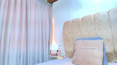 dafne_quenn online show from February 2026 01:08:02 PM