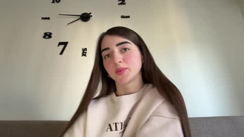 Mia online show from March 2026 02:56:01 PM