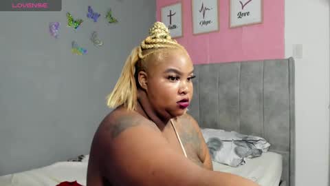 Snapshot of dahianajoss chatting on January 2025 01:15:01 PM Ebony Sex Dahian online show from January 2025 01:15:01 PM