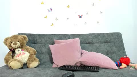 dahianaroa online show from February 2026 12:45:01 PM