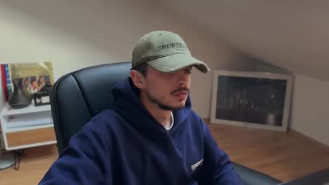 Snapshot of daimon_hall chatting on November 2025 09:20:02 AM Daimon online show from November 2025 09:20:02 AM