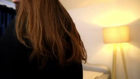 Lauren            online show from September 2025 01:33:01 PM