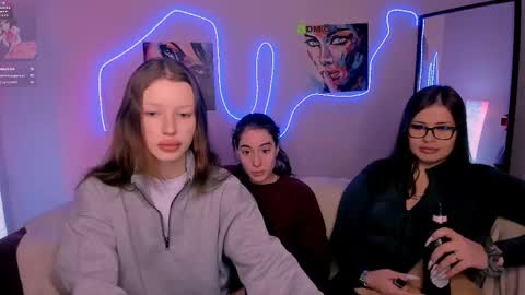 daisy online show from February 2026 08:25:01 PM