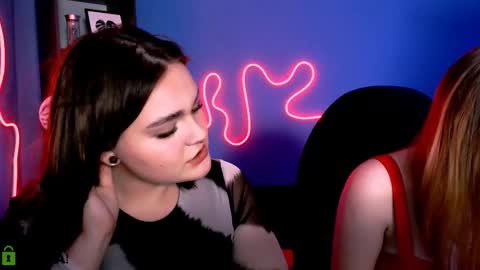 Little Di online show from September 2025 09:18:01 PM