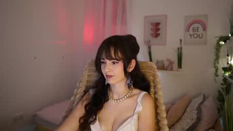Daisy online show from July 2026 06:32:02 PM