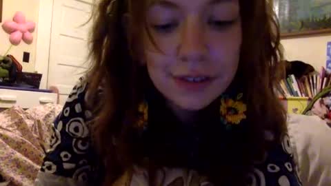 Snapshot of daisybaby699 chatting on September 2025 06:26:02 AM DaisyB3 online show from September 2025 06:26:02 AM