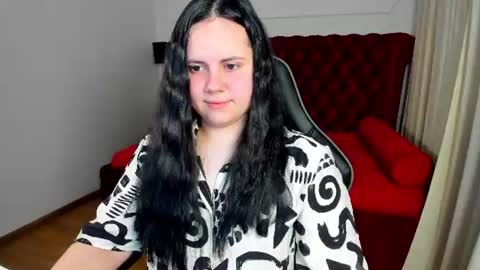 DaisyHarts online show from June 2026 04:17:02 PM