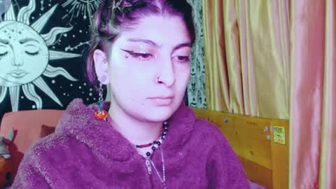    --  -- help me reach 100 hands up  online show from December 2024 08:40:01 AM