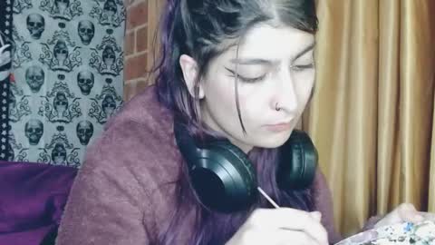    --  -- help me reach 100 hands up  online show from February 2025 02:28:02 AM