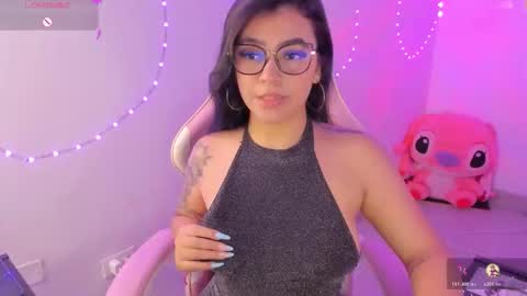 Snapshot of dakoota_luv chatting on November 2025 05:19:01 AM dakoota_luv online show from November 2025 05:19:01 AM