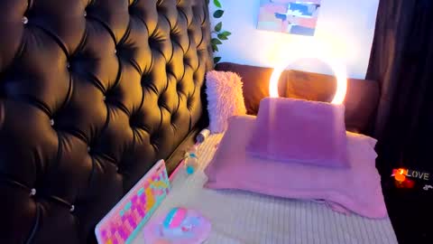 Rosse  online show from February 2025 01:55:01 AM