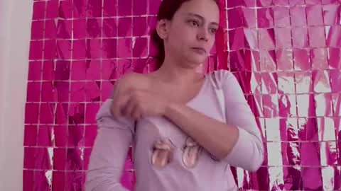 Dakota and Aron online show from November 2025 04:00:02 PM