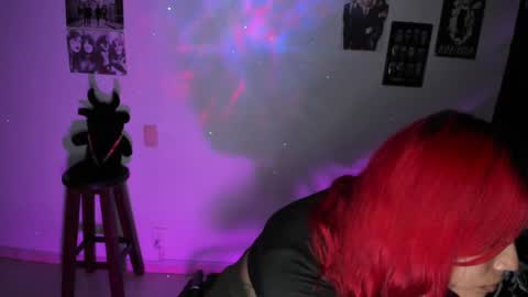 Dakota Crab online show from November 2025 01:06:01 AM