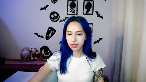 Maca online show from October 2025 10:44:01 PM