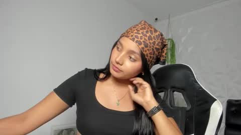 dakota_x18 online show from March 2026 09:22:02 PM