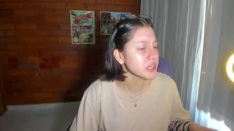 Snapshot of dakotaa_aa chatting on January 2025 05:35:02 PM The girl of your dreams o online show from January 2025 05:35:02 PM