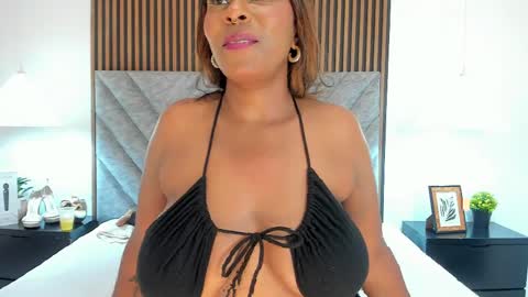 Snapshot of dakotaa_fire chatting on April 2026 09:35:01 PM dakotaa online show from April 2026 09:35:01 PM