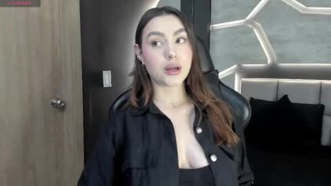 Dakota  online show from January 2026 07:17:01 PM