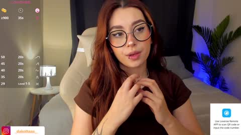Snapshot of dakottaa__ chatting on December 2024 10:43:02 PM dakottaa__ online show from December 2024 10:43:02 PM