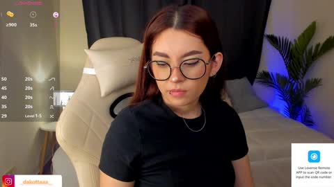 Snapshot of dakottaa__ chatting on December 2024 10:40:02 PM dakottaa__ online show from December 2024 10:40:02 PM