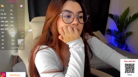 Snapshot of dakottaa__ chatting on March 2025 11:12:01 PM dakottaa__ online show from March 2025 11:12:01 PM