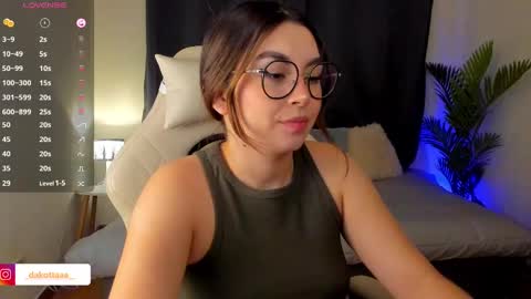 Snapshot of dakottaa__ chatting on October 2025 11:24:02 PM dakottaa__ online show from October 2025 11:24:02 PM