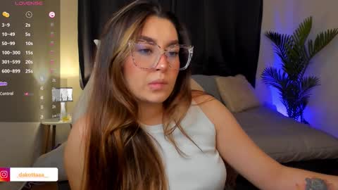 Snapshot of dakottaa__ chatting on November 2025 11:38:01 PM dakottaa__ online show from November 2025 11:38:01 PM