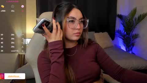 Snapshot of dakottaa__ chatting on November 2025 11:38:01 PM dakottaa__ online show from November 2025 11:38:01 PM