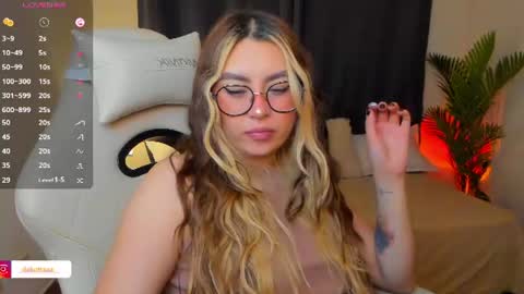 Snapshot of dakottaa__ chatting on July 2026 12:06:02 AM dakottaa__ online show from July 2026 12:06:02 AM