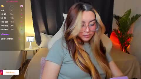 Snapshot of dakottaa__ chatting on July 2026 12:10:02 AM dakottaa__ online show from July 2026 12:10:02 AM