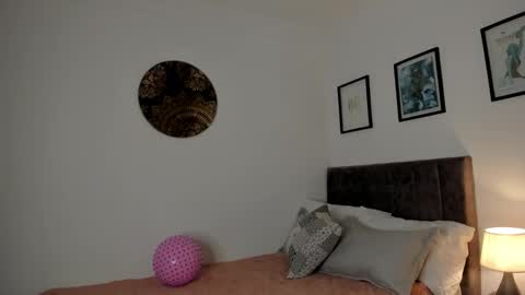 D A L H I L A online show from January 2026 12:36:02 AM