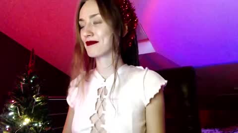 Snapshot of dalia_peach chatting on December 2024 01:30:02 PM Dalia online show from December 2024 01:30:02 PM