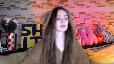 Snapshot of dalia_peach chatting on October 2025 09:32:02 AM Dalia online show from October 2025 09:32:02 AM