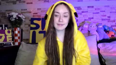Snapshot of dalia_peach chatting on October 2025 09:43:01 AM Dalia online show from October 2025 09:43:01 AM