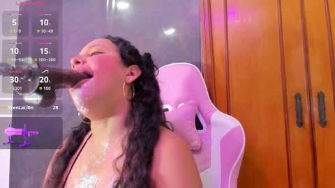 Dalia online show from November 2025 12:52:02 AM