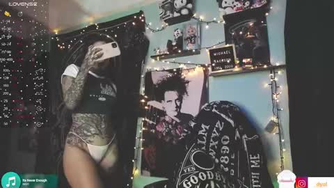 dalia_vorhees online show from January 2025 02:48:01 AM