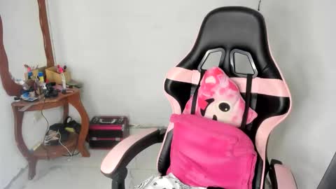 Dalia April online show from March 2026 04:13:01 PM