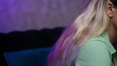  Dalia  online show from April 2026 07:22:02 PM