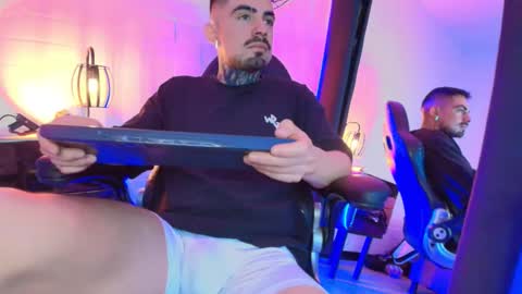 Dallas whitee online show from March 2026 07:53:02 PM