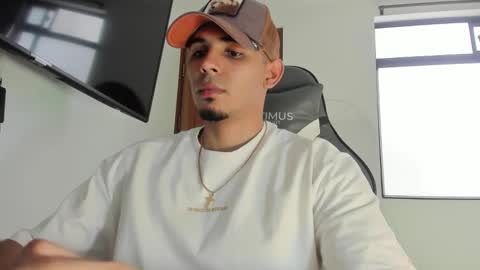 Dalton online show from November 2025 07:05:02 PM