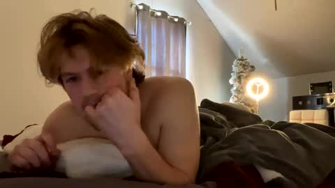 Snapshot of dalton8373 chatting on January 2025 07:32:01 PM Dalton8373 online show from January 2025 07:32:01 PM