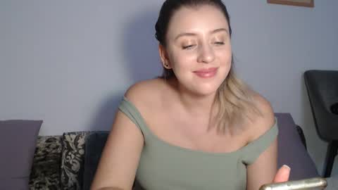 Maria online show from December 2025 09:20:02 PM