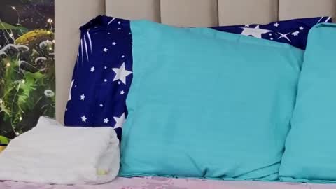 damedefeu online show from January 2025 11:00:02 AM