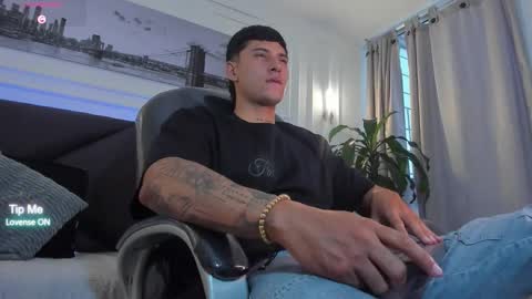 DAMIAN online show from March 2026 08:11:01 PM