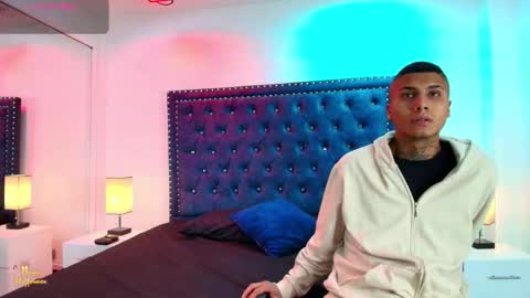 DAMIAN AND ROXANNE.  online show from October 2025 12:33:01 PM