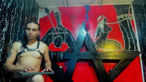 Snapshot of damian_and_tiana chatting on November 2025 05:28:02 AM damian_and_tiana online show from November 2025 05:28:02 AM