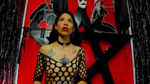 Snapshot of damian_and_tiana chatting on November 2025 12:53:02 PM damian_and_tiana online show from November 2025 12:53:02 PM