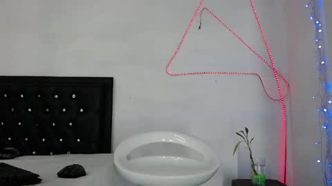 damian_hart_24cm online show from May 2026 12:11:01 PM
