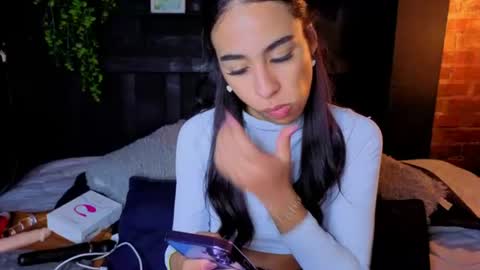 Snapshot of damian_n_lissa chatting on June 2026 01:10:01 AM damian_n_lissa online show from June 2026 01:10:01 AM